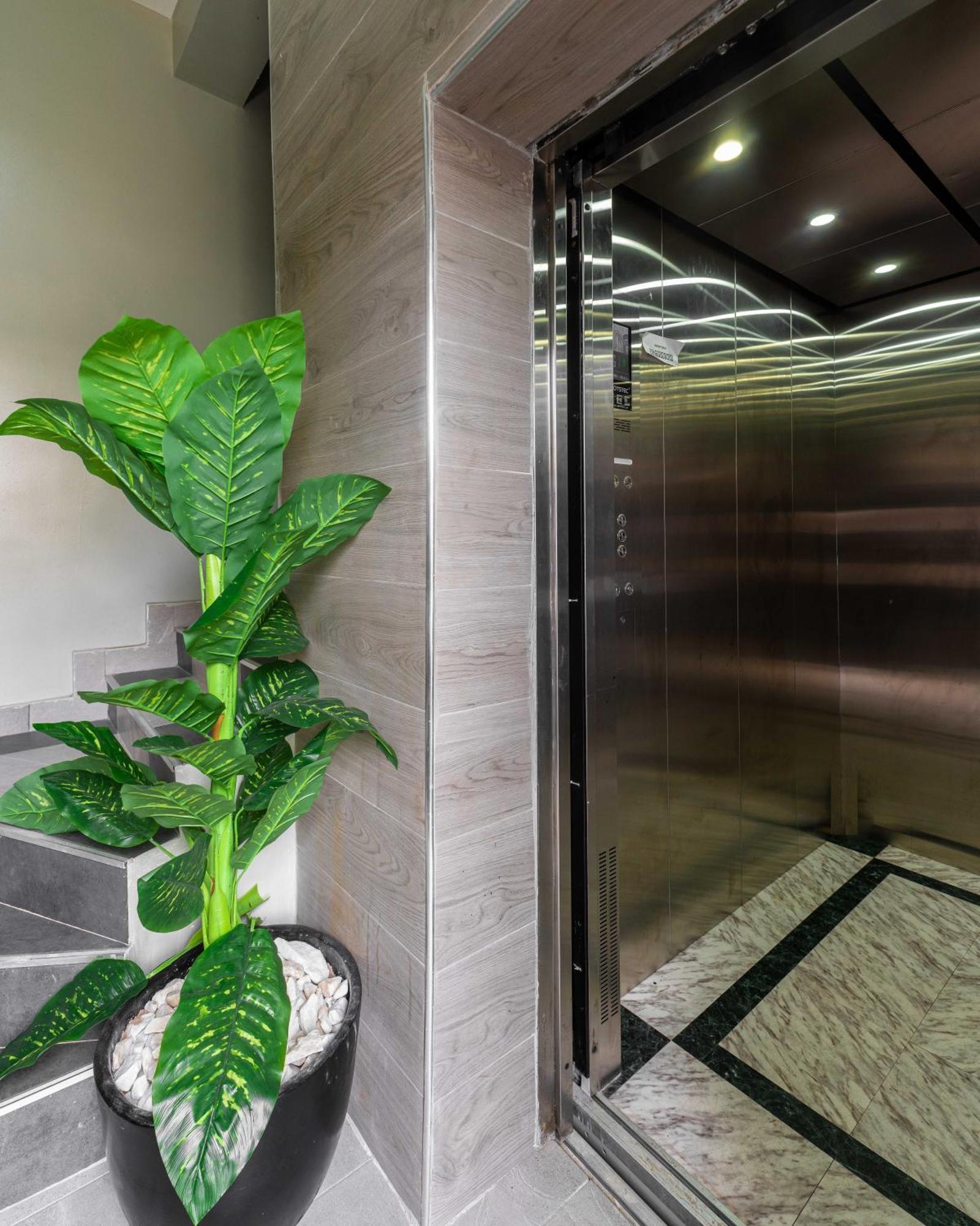 George Residence Ikoyi Lagos Exterior foto